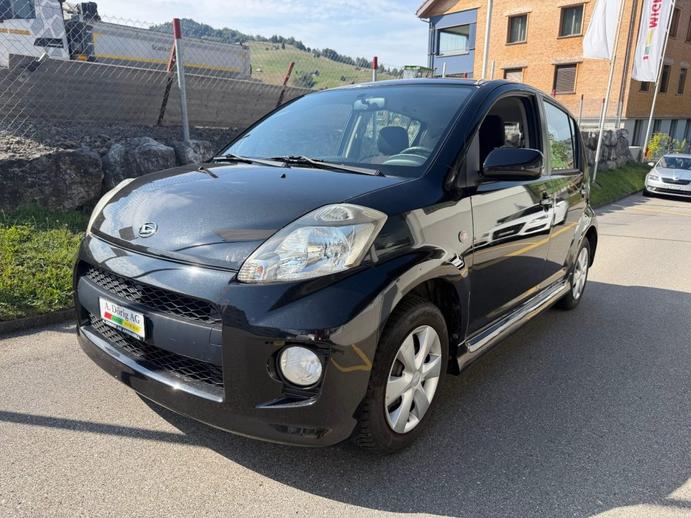 DAIHATSU 1.3 eco 4WD, Benzin, Occasion / Gebraucht, Handschaltung