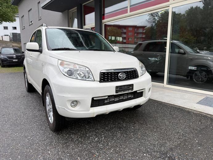 DAIHATSU Terios 1.5 16V SX 4WD, Benzin, Occasion / Gebraucht, Handschaltung