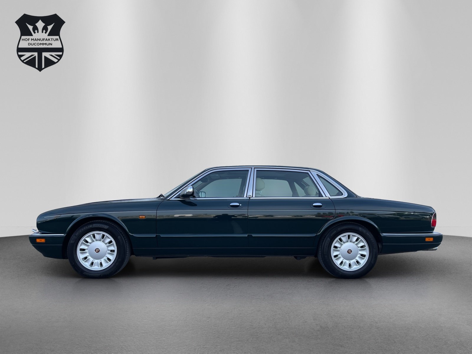 DAIMLER 4.0 Six, Benzin, Occasion / Gebraucht, Automatik - 3