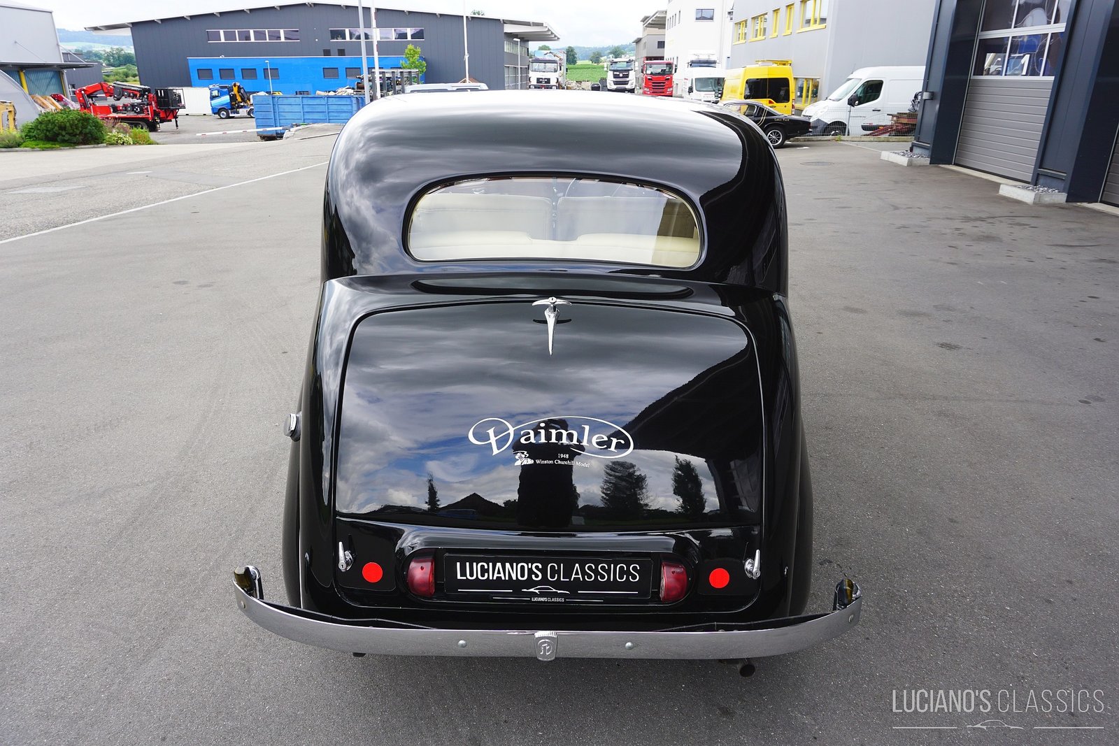 DAIMLER DB 18 Saloon, Petrol, Classic, Automatic - 4