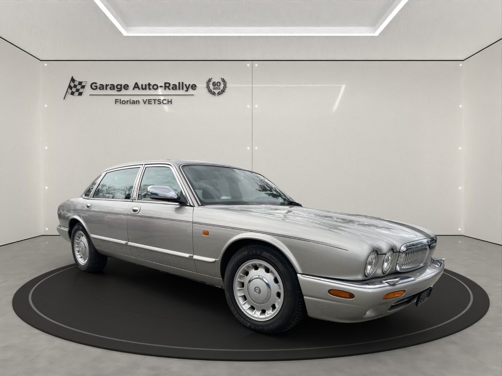 DAIMLER V8 4.0, Benzina, Occasioni / Usate, Automatico - 5