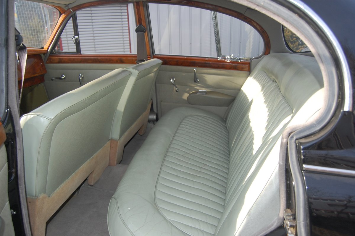 DAIMLER V8, Essence, Voiture de collection, Automatique - 6