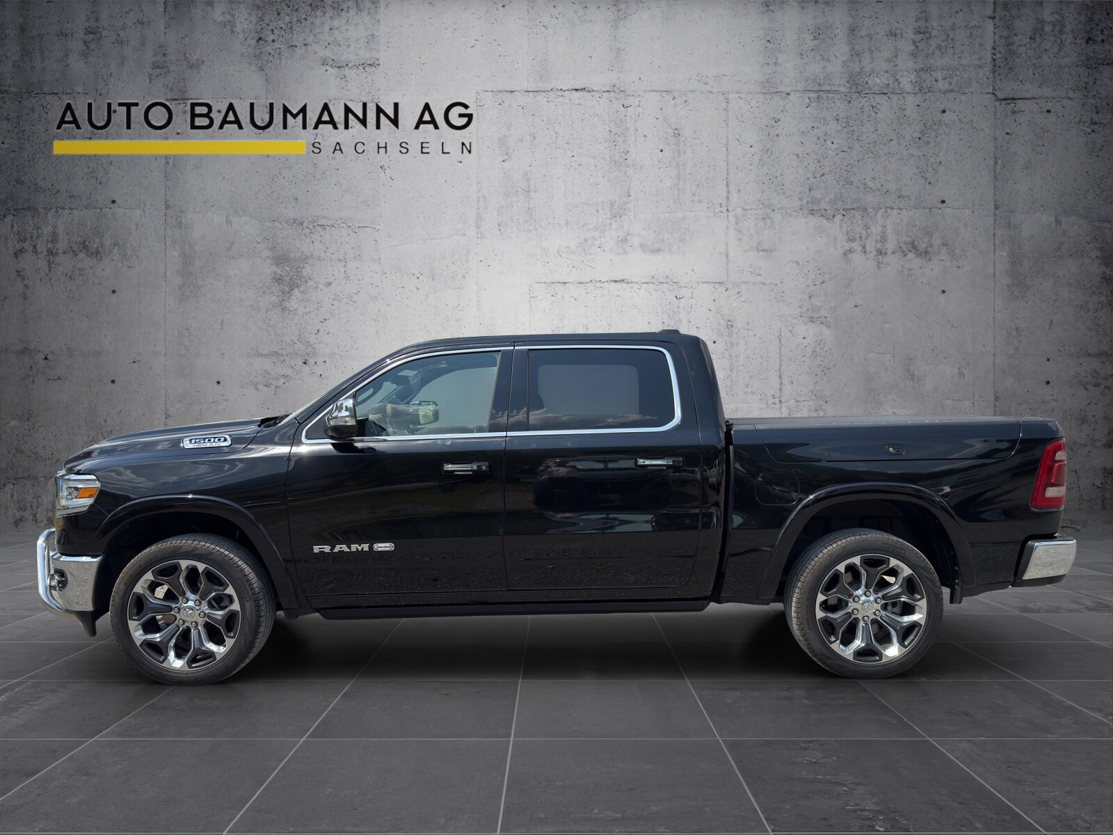 DODGE 1500 5.7 HEMI V8 Crew Cab Longhorn