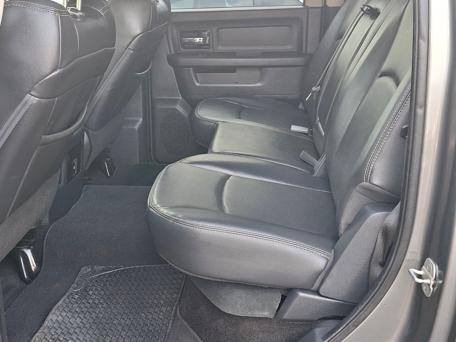 DODGE 1500 HEMI 5700, Essence, Occasion / Utilisé, Automatique - 6