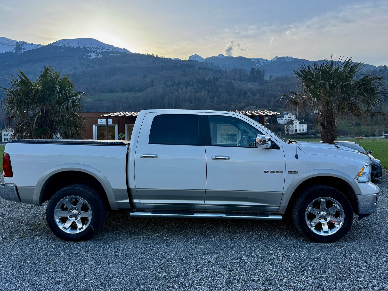 DODGE 1500 V8 * Leistungs-Kompressor * 6000kg A-Last *