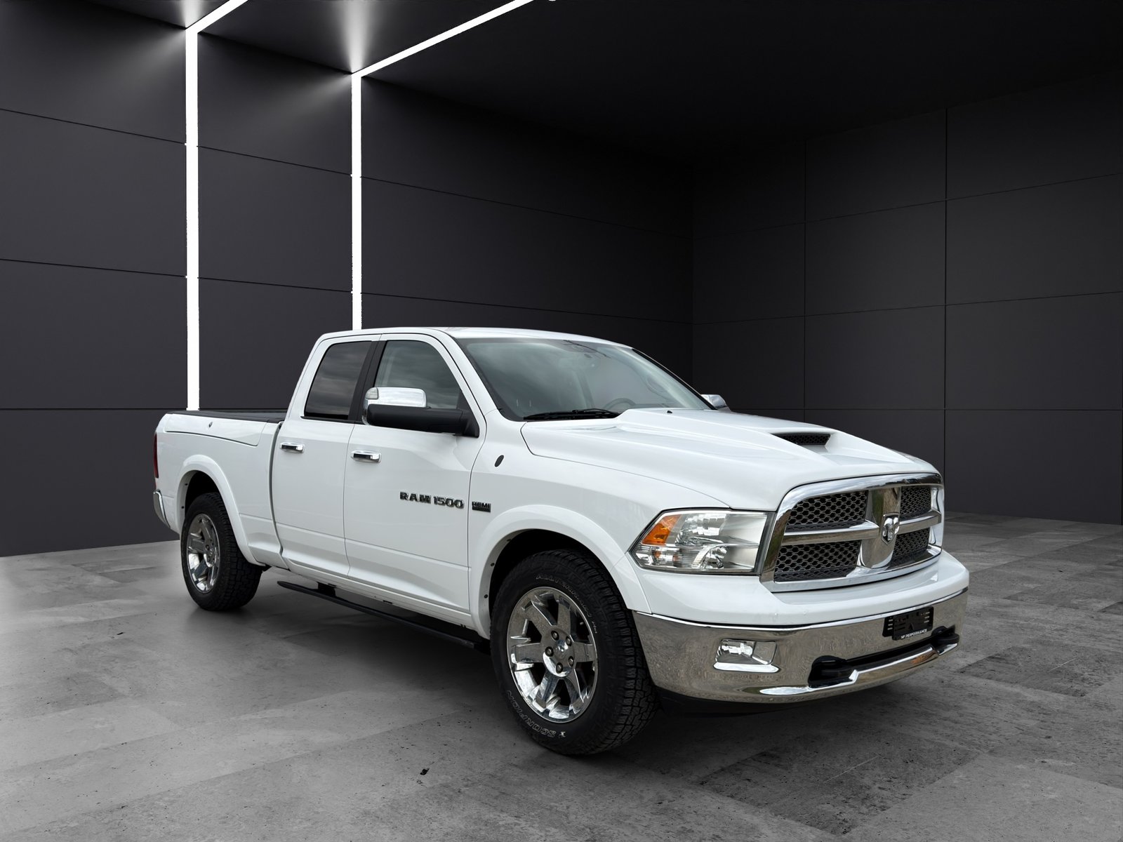 DODGE 1500 HEMI V8 Laramie 5.7, Benzin, Occasion / Gebraucht, Automatik - 7