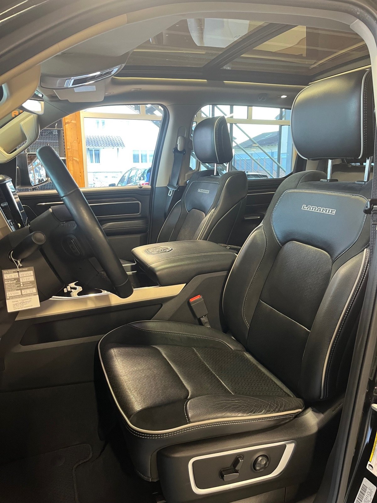 DODGE 1500 CrewCab Laramie, Benzina, Occasioni / Usate, Automatico - 7