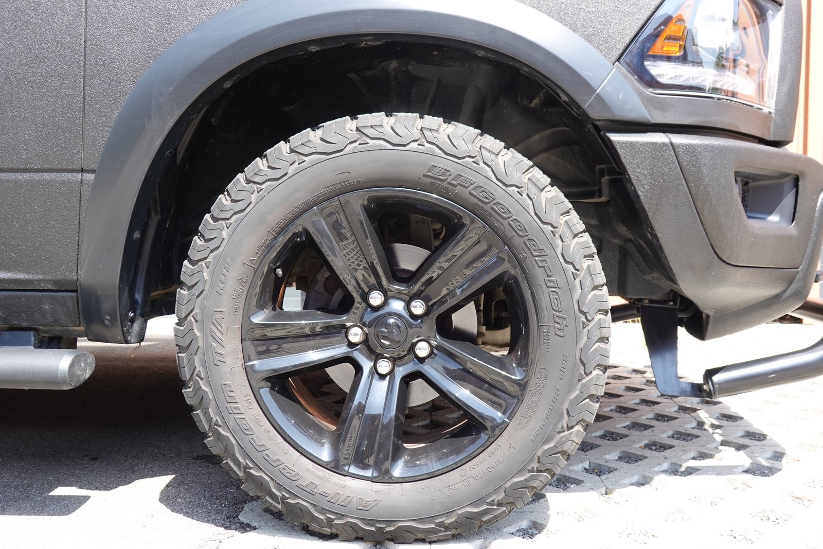 DODGE 1500 - Peinture Raptor * Tempomat * Camera de recul *, Petrol, Second hand / Used, Automatic - 6