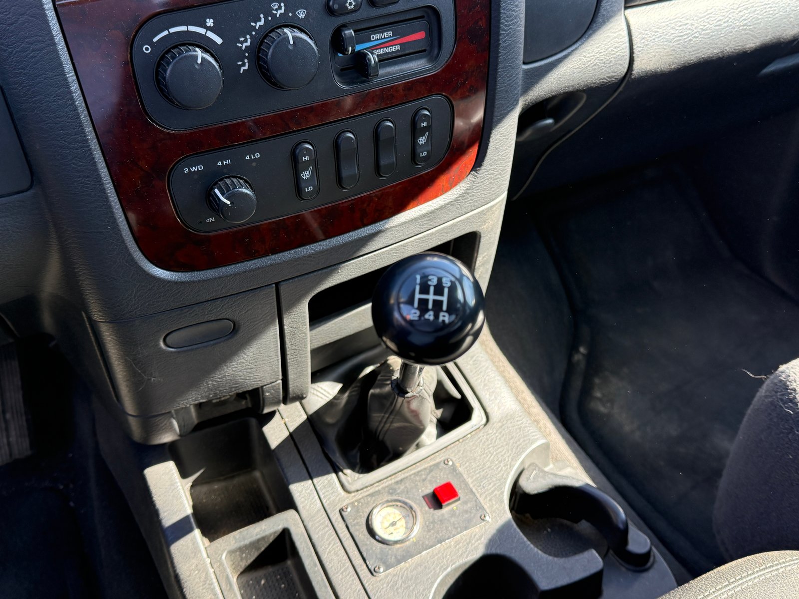 DODGE 2500 SLT QUAD CAB 5.9 Cummins, Diesel, Second hand / Used, Manual - 7
