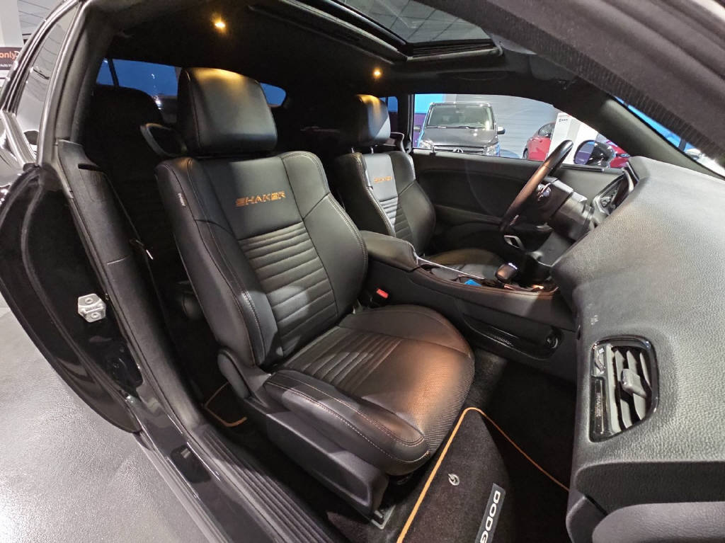 DODGE Challenger 6.4 V8 SRT HEMI "Shaker", Benzin, Occasion / Gebraucht, Automatik - 3