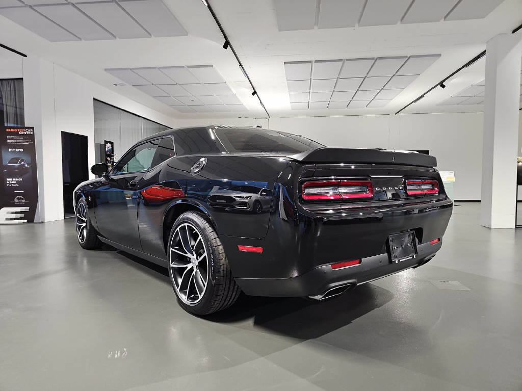 DODGE Challenger 6.4 V8 SRT HEMI "Shaker", Benzin, Occasion / Gebraucht, Automatik - 6