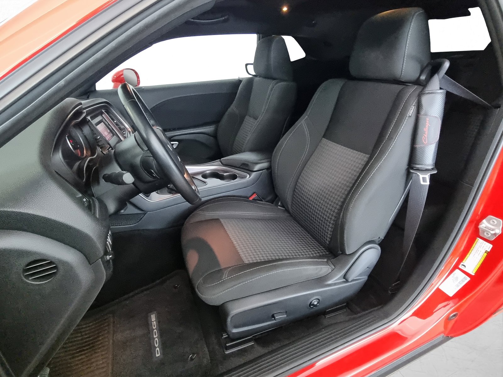DODGE Challenger 3.6 V6 SXT 8-Stufen Aut., Essence, Occasion / Utilisé, Automatique - 6