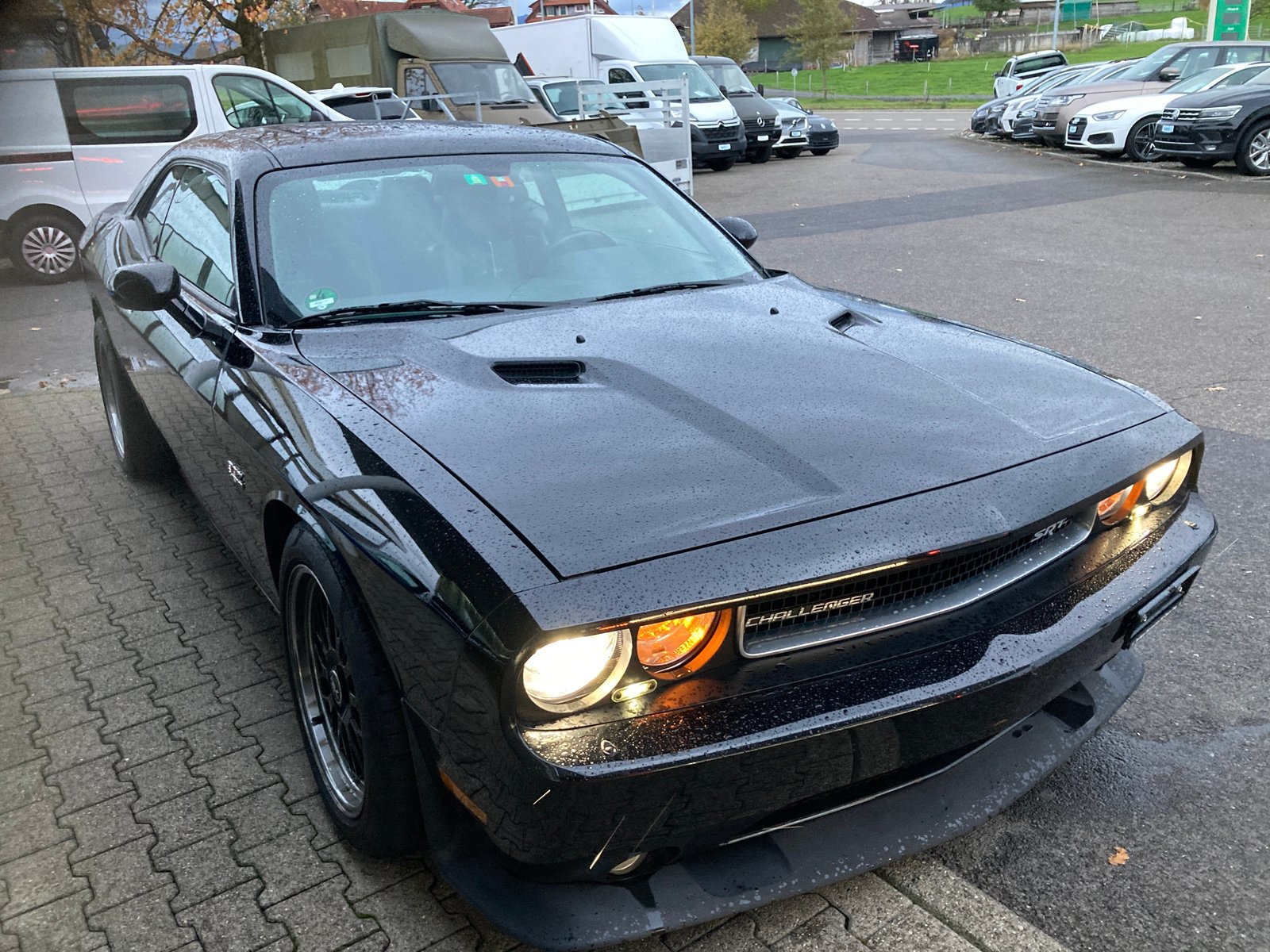 DODGE Challenger SRT-8 V8, Essence, Occasion / Utilisé, Automatique - 2
