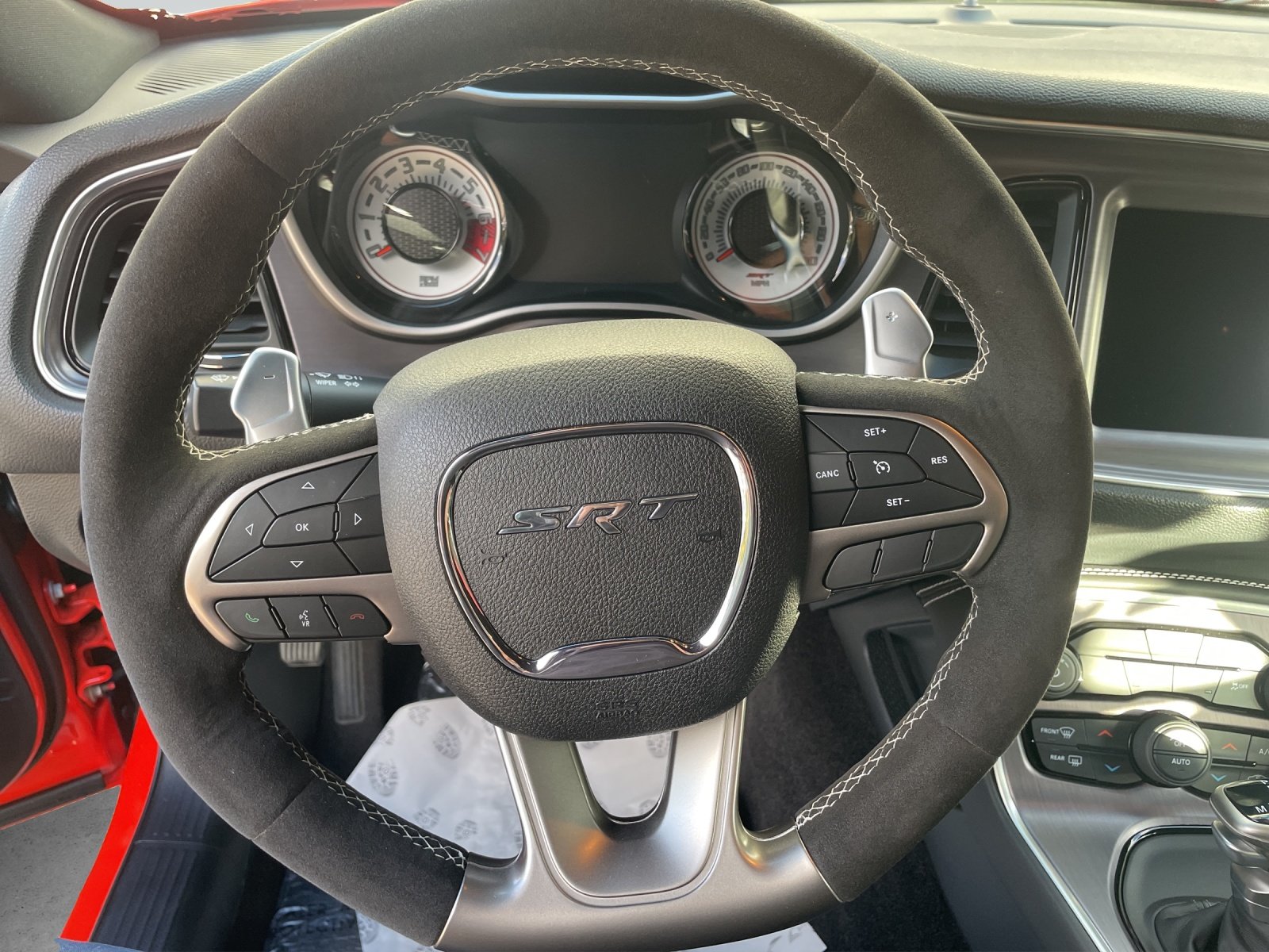 DODGE Challenger SRT DEMON, Benzin, Occasion / Gebraucht, Automatik - 6