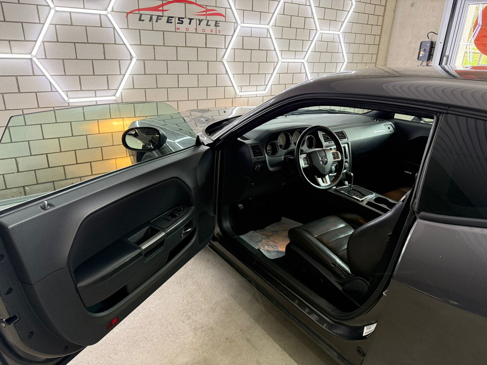 DODGE Challenger R/T, Benzin, Occasion / Gebraucht, Automatik - 5