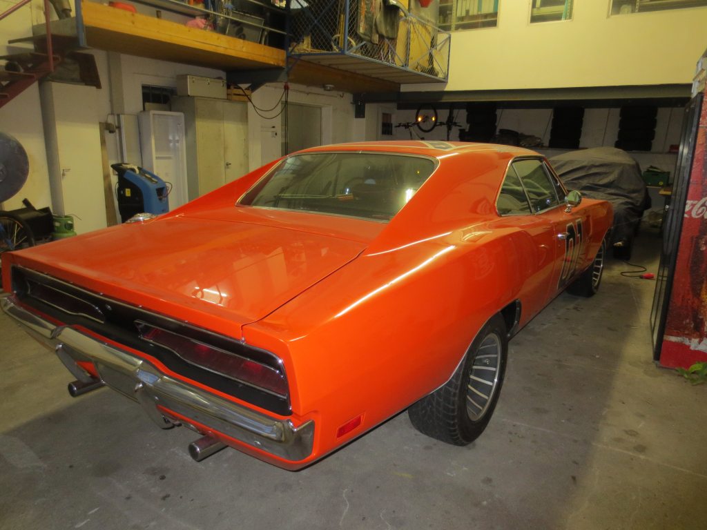 DODGE Charger 383, Petrol, Classic, Automatic - 6