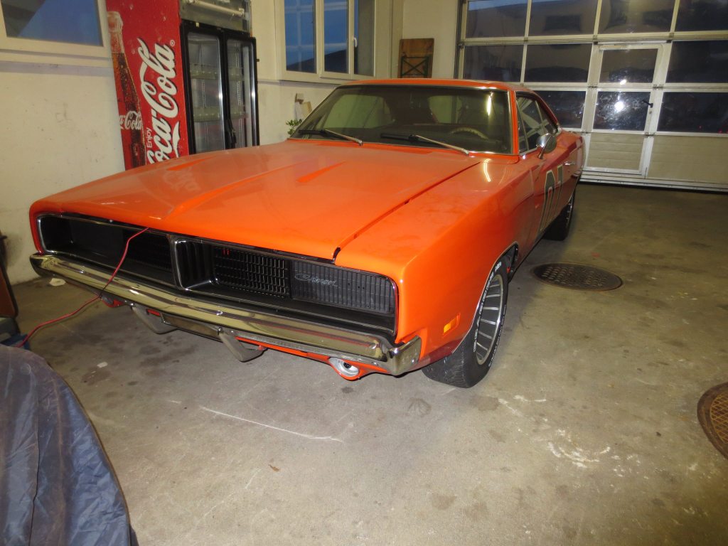DODGE Charger 383, Petrol, Classic, Automatic - 7