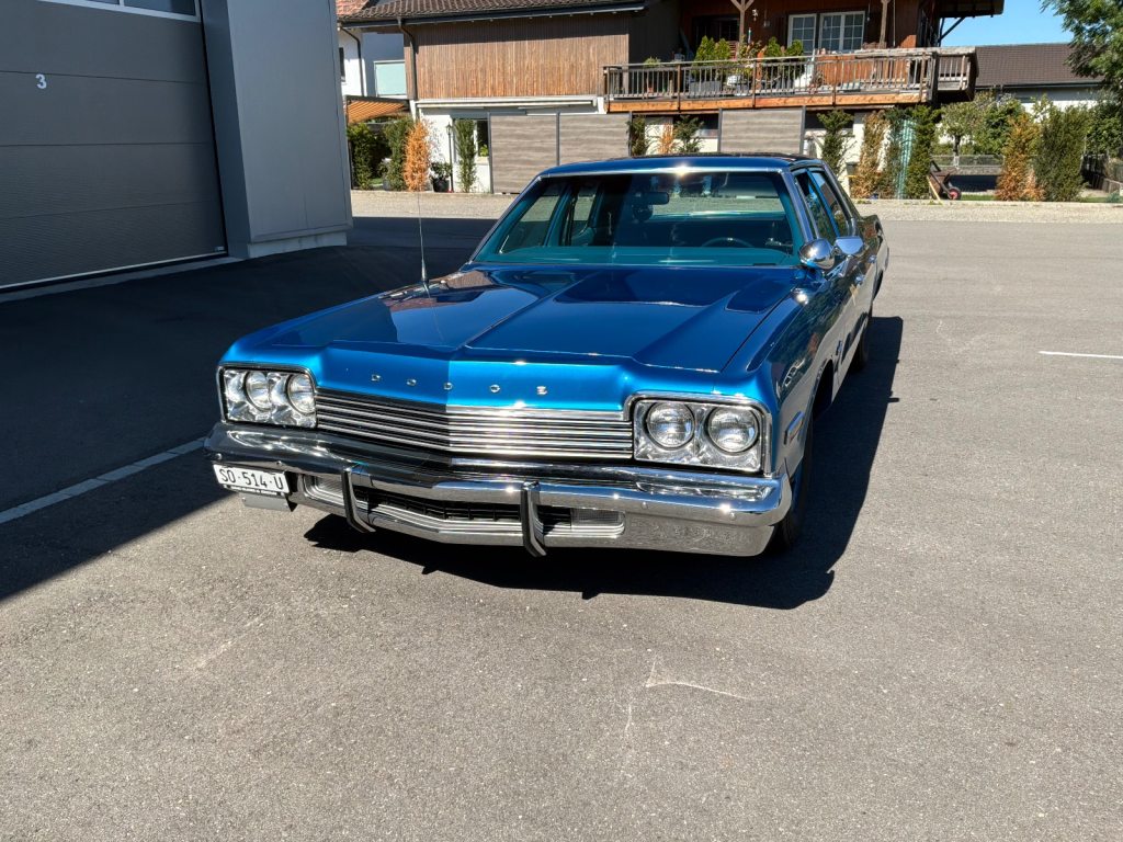 DODGE Monaco, Petrol, Second hand / Used, Automatic - 2