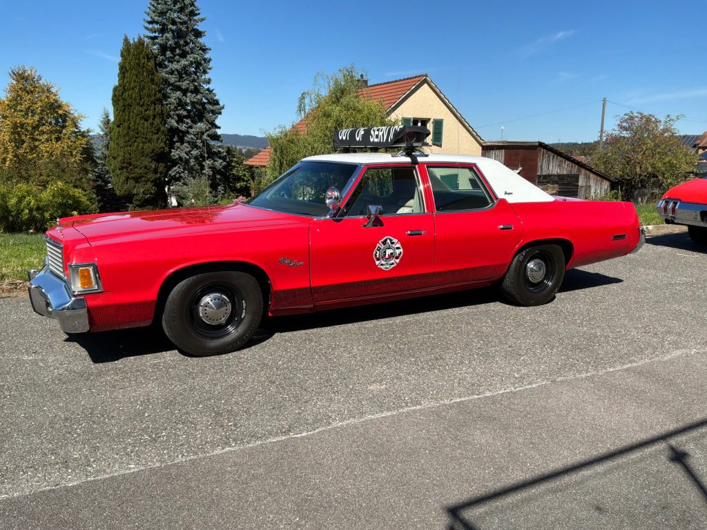 DODGE Monaco, Petrol, Second hand / Used, Automatic - 2