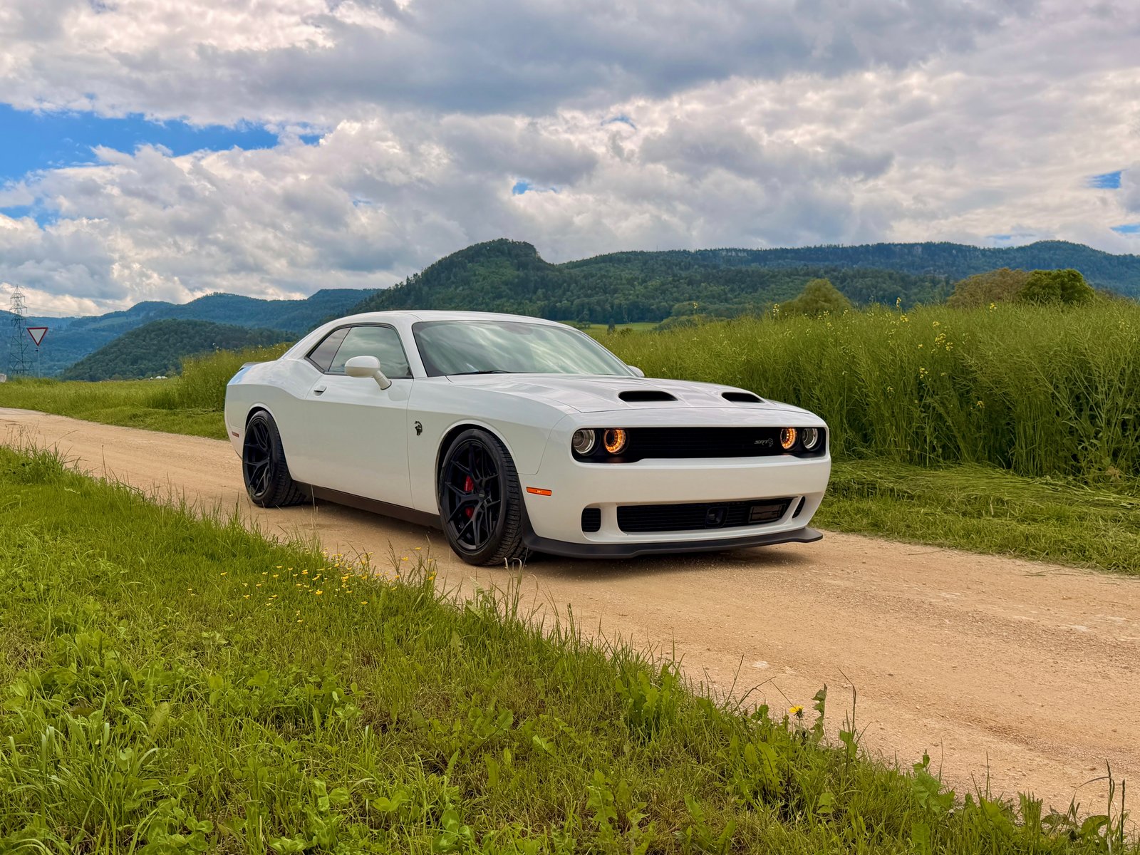 DODGE Hellcat