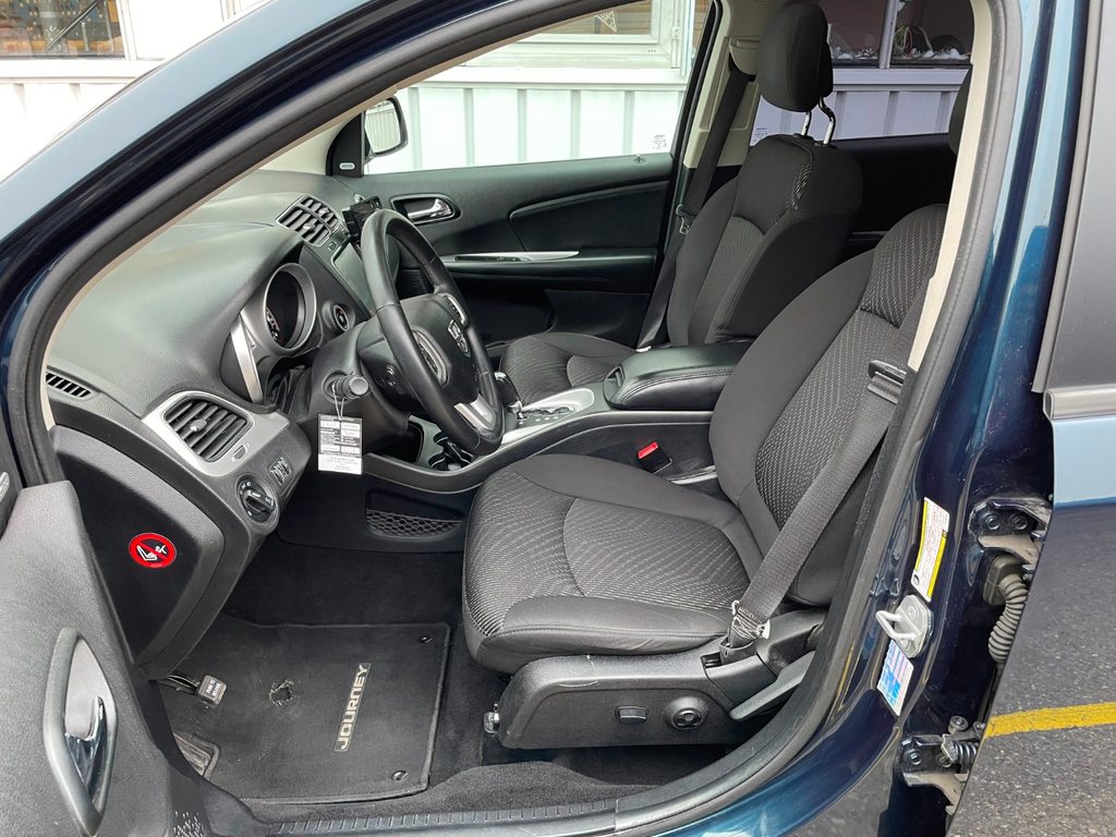 DODGE Journey 2.4 SXT, Essence, Occasion / Utilisé, Automatique - 6