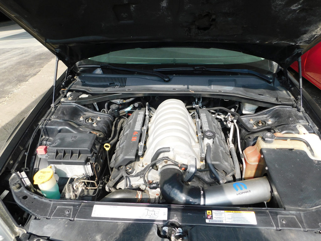 DODGE SRT8, Benzin, Occasion / Gebraucht, Automatik - 7
