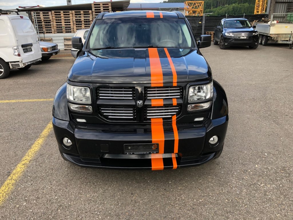 DODGE NITRO Automatik 4.0L V6 4x4 SXT, Benzin, Occasion / Gebraucht, Automatik - 3