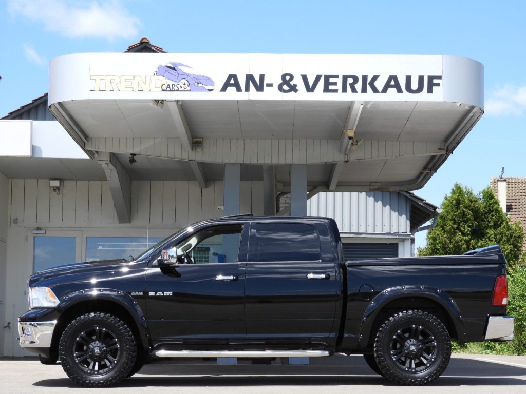 DODGE RAM 1500 Laramie 5.7 V8 HEMI CrewCab Monster Jeep, Benzin, Occasion / Gebraucht, Automatik - 2