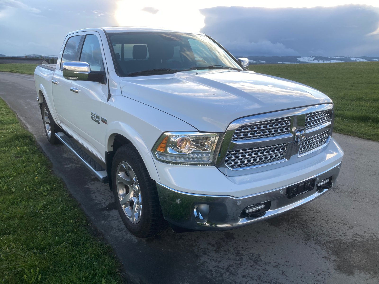 DODGE Ram V8 1500 Laramie, Petrol, Second hand / Used, Automatic - 2