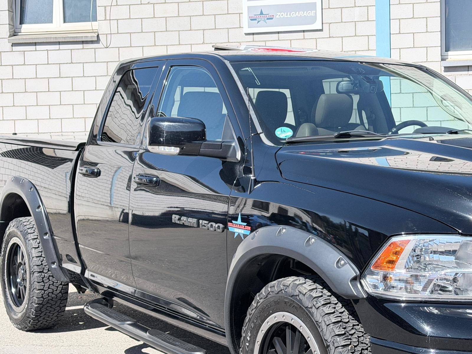 DODGE RAM 5.7 HEMI QUAD CAB 4x4, Petrol, Second hand / Used, Automatic - 2