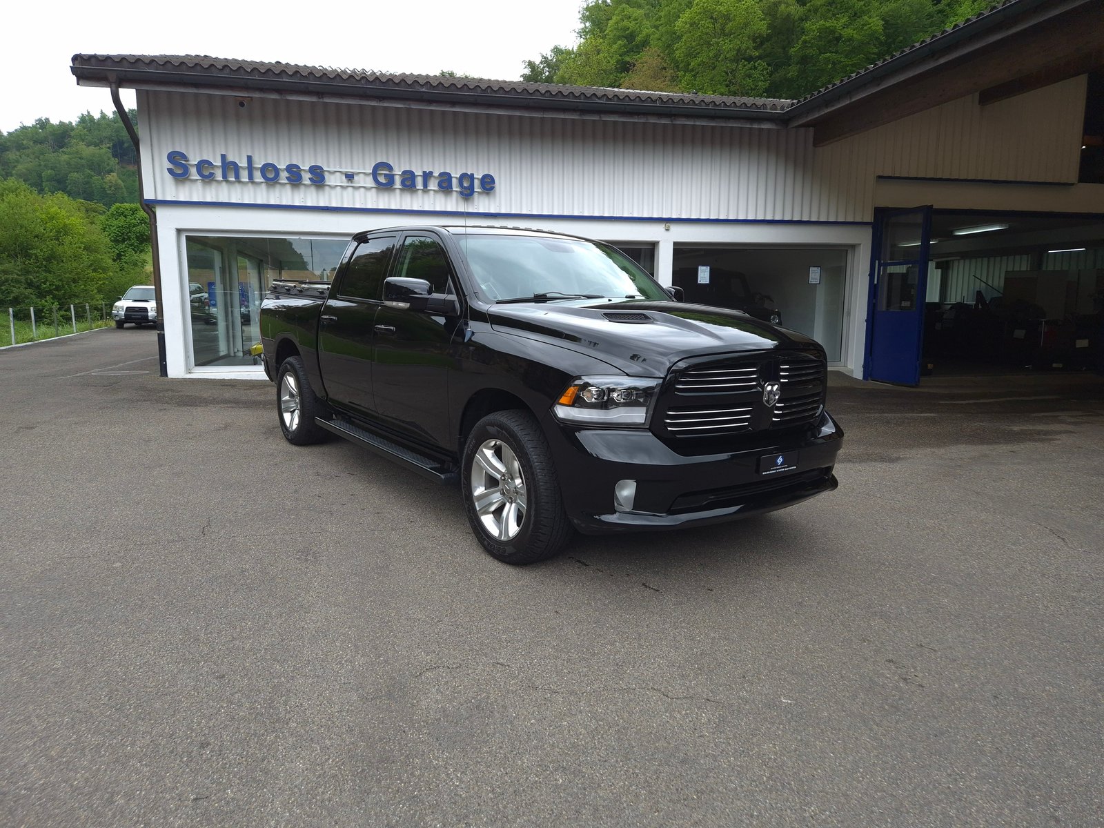 DODGE RAM 1500 Sport 5.7l V8 Crew Cab, Benzin, Occasion / Gebraucht, Automatik - 2