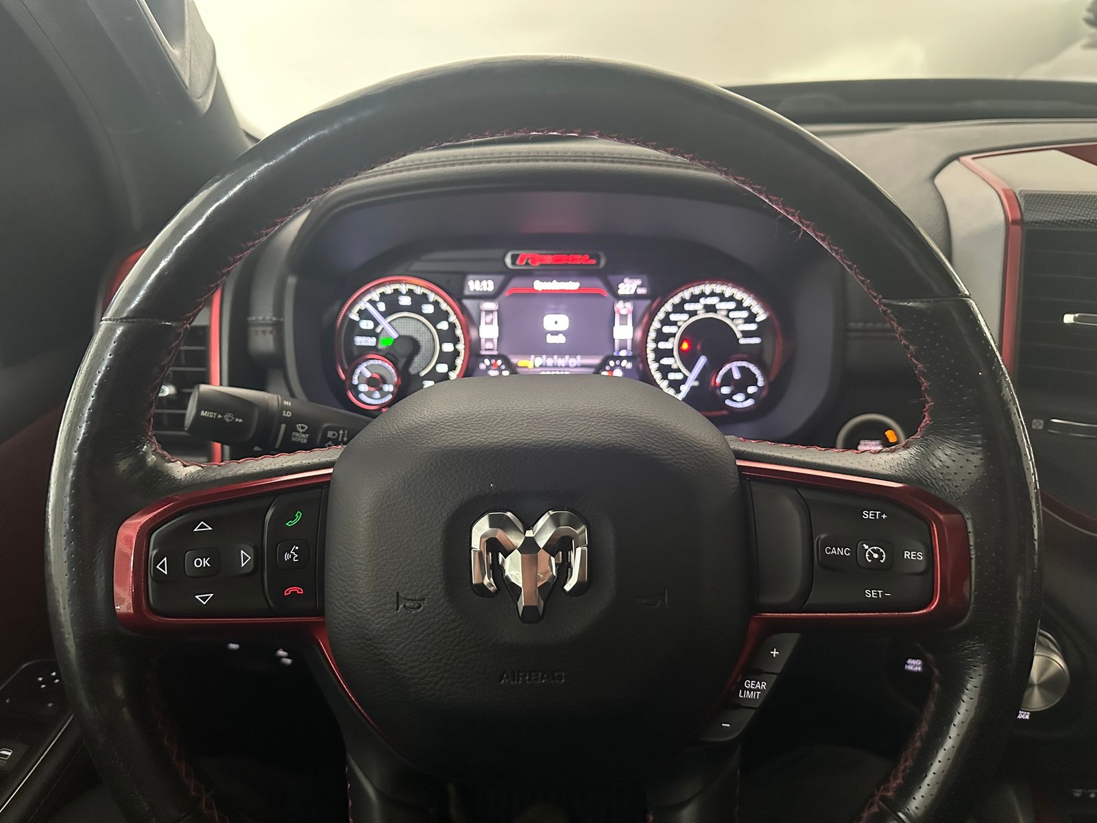 DODGE RAM 1500 REBEL, Benzin, Occasion / Gebraucht, Automatik - 7