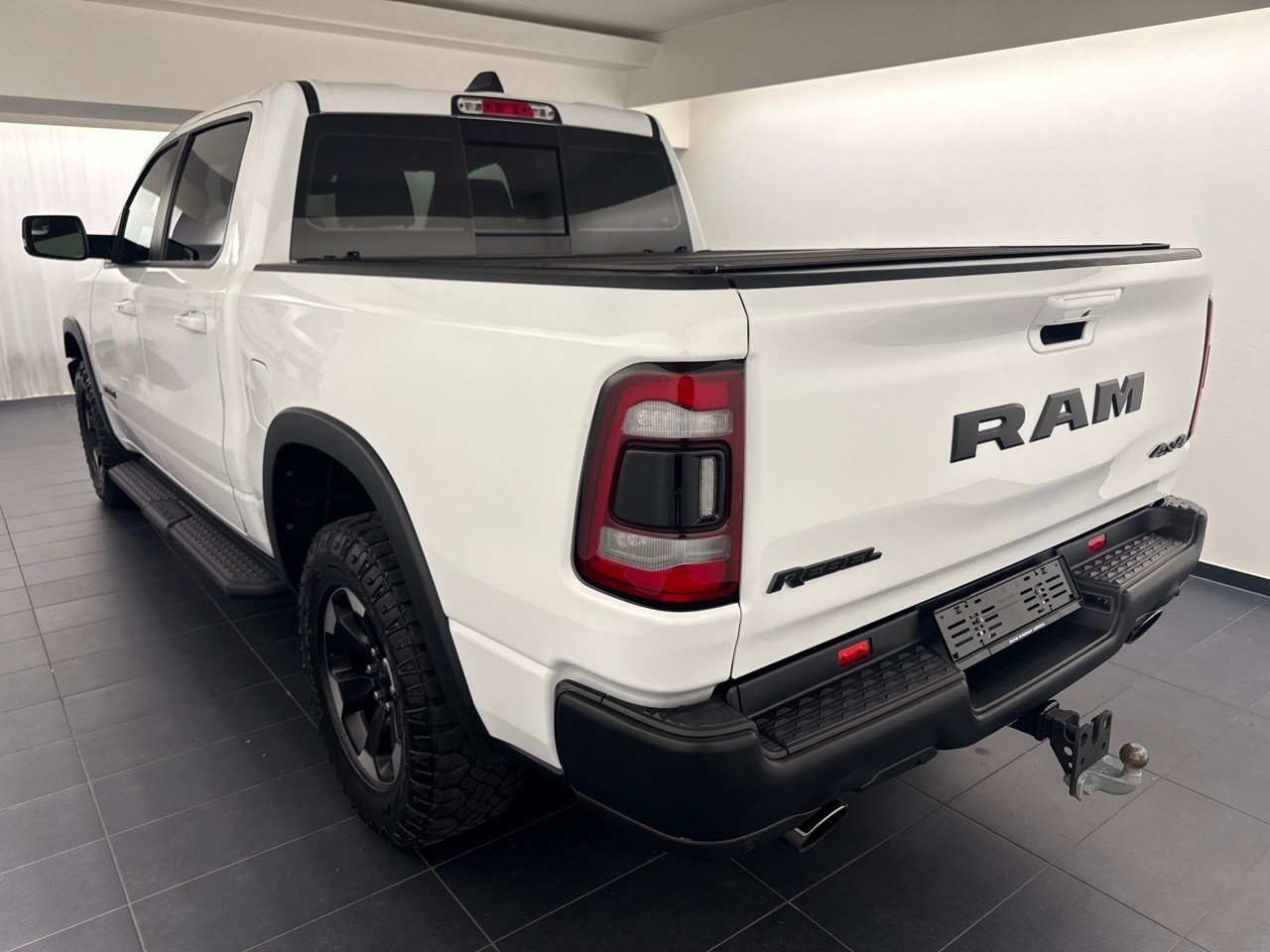 DODGE RAM 1500 5.7 Rebel, Benzin, Occasion / Gebraucht, Automatik - 2
