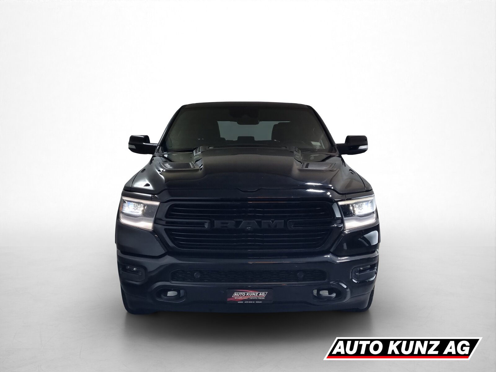 DODGE RAM 1500 Crew Cab Laramie Sport Black Paket · 5.7L, Essence, Occasion / Utilisé, Automatique - 2