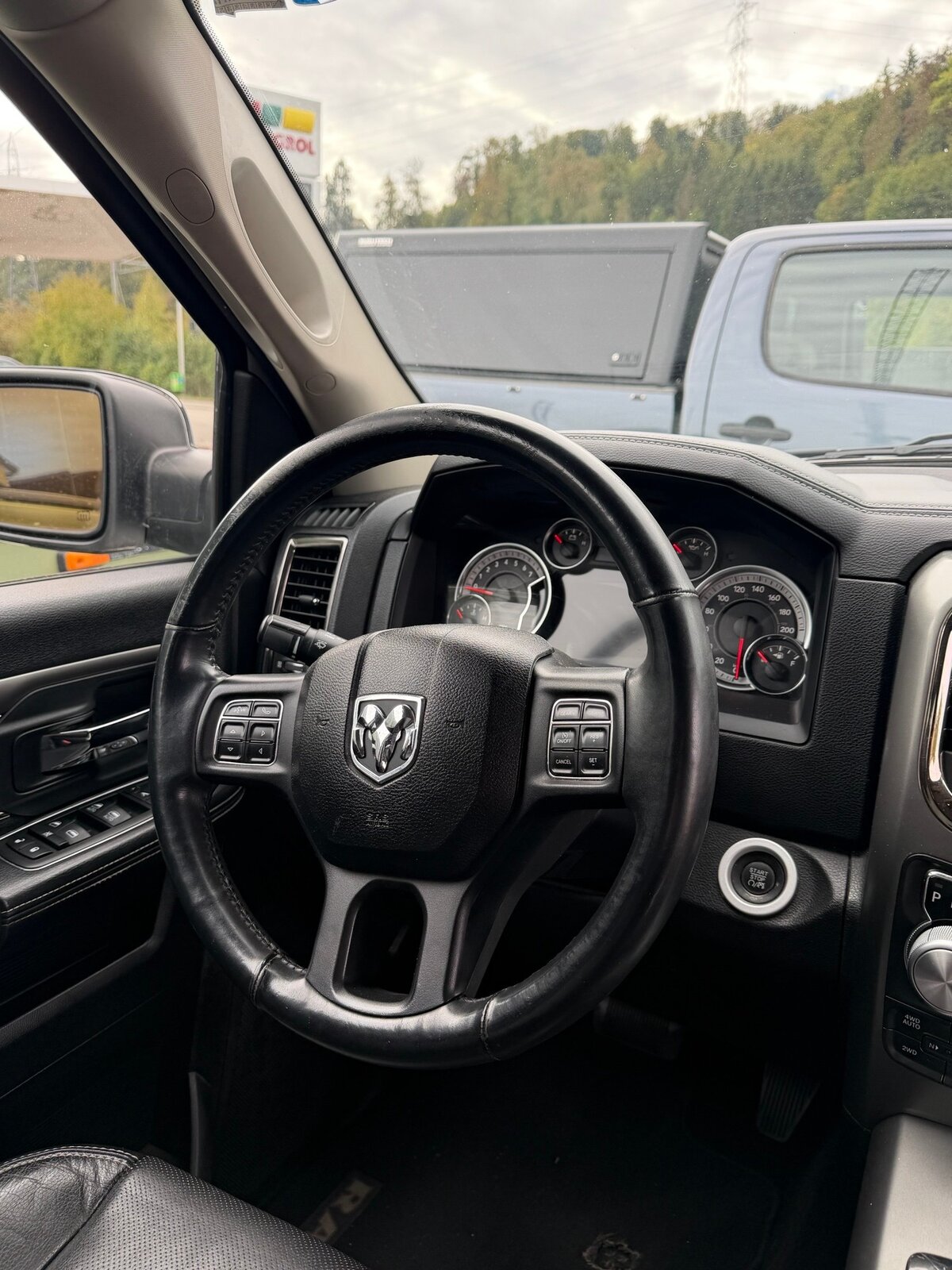 DODGE Ram, Petrol, Second hand / Used, Automatic - 6