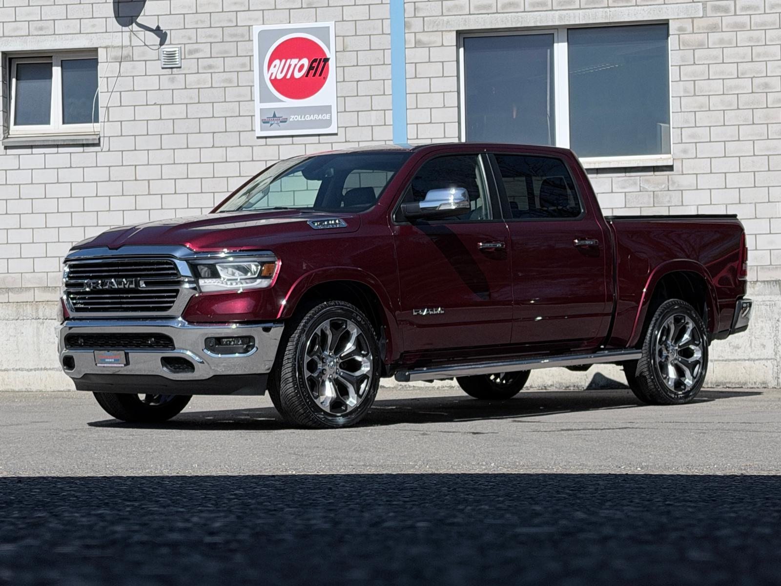 DODGE RAM CREW CAB 5.7 HEMI 4x4 SATTELKUPPLUNG, Essence, Occasion / Utilisé, Automatique - 4