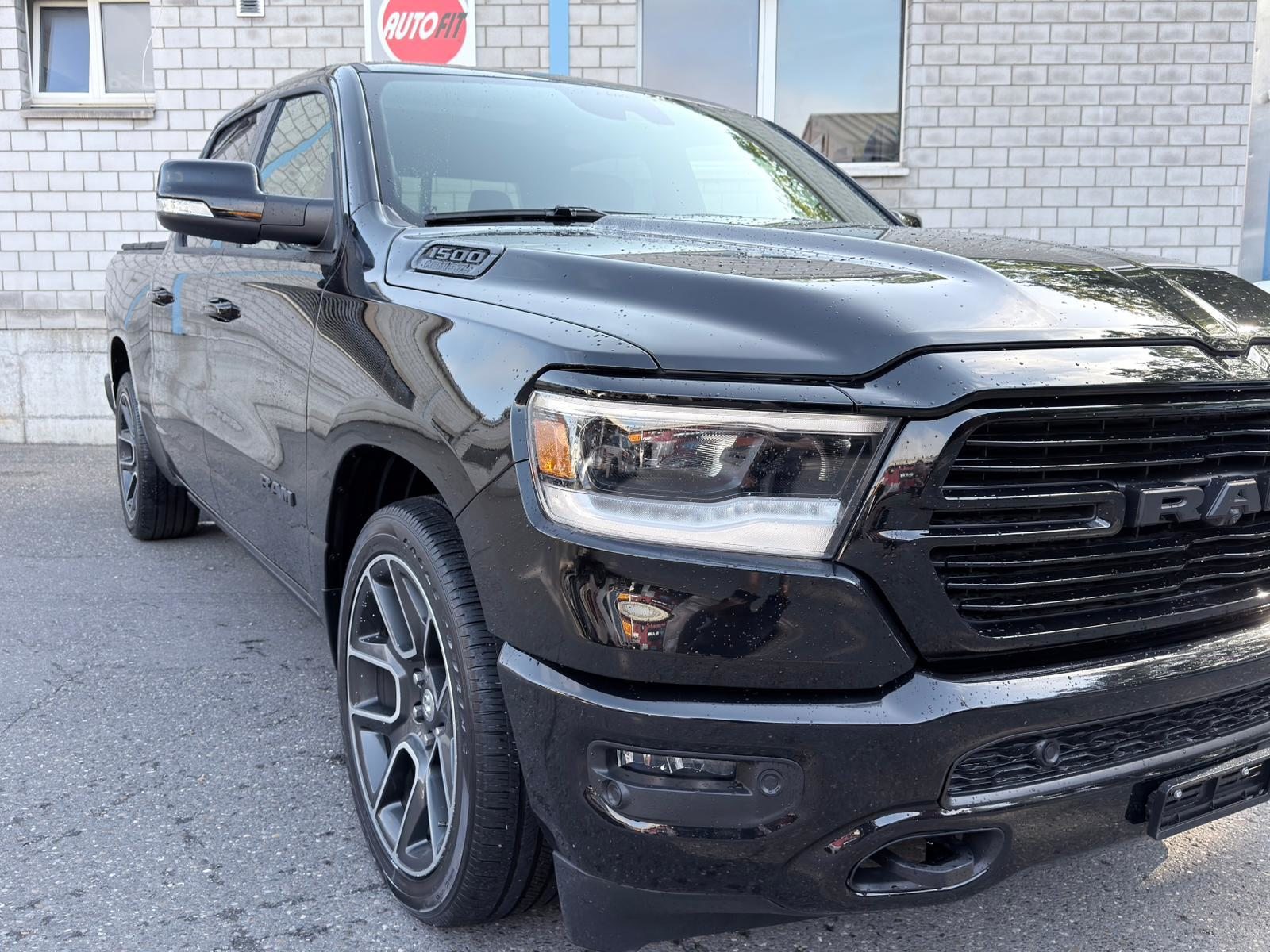 DODGE RAM LARAMIE 5.7 HEMI 4x4, Petrol, Second hand / Used, Automatic - 5
