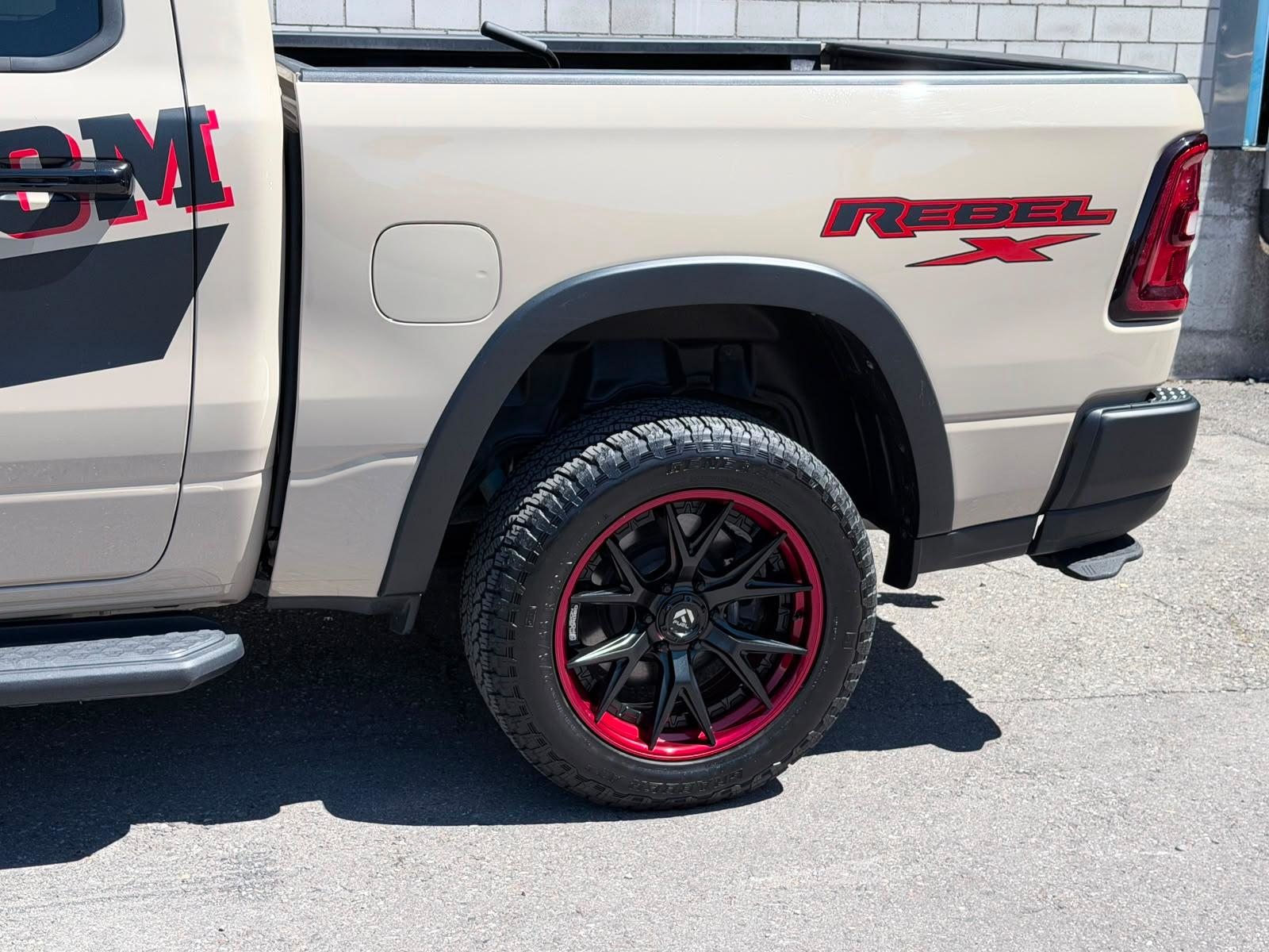 DODGE RAM REBEL 3.0 TWIN TURBO HURRICANE 420 PS 4x4, Benzin, Occasion / Gebraucht, Automatik - 6
