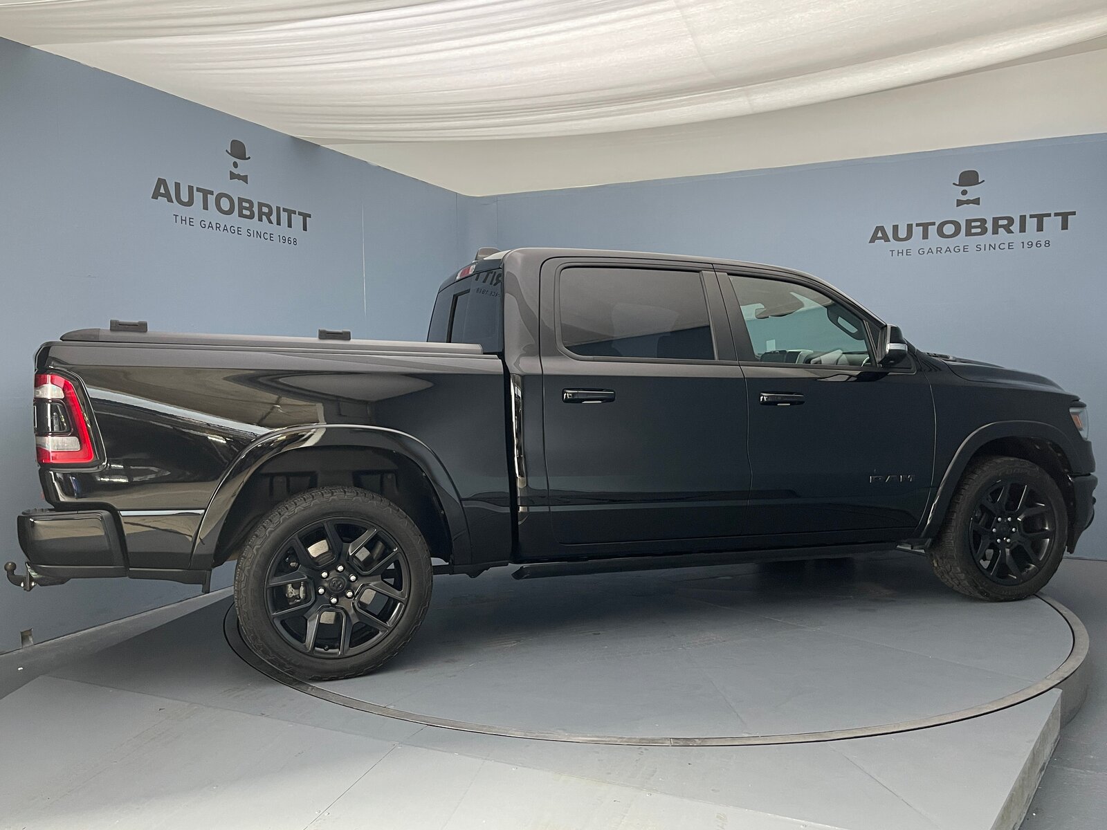 DODGE Ram 1500 Crew cab. pick-up 5.7 HEMI MDS VVT Laramie, Benzin, Occasion / Gebraucht, Automatik - 4