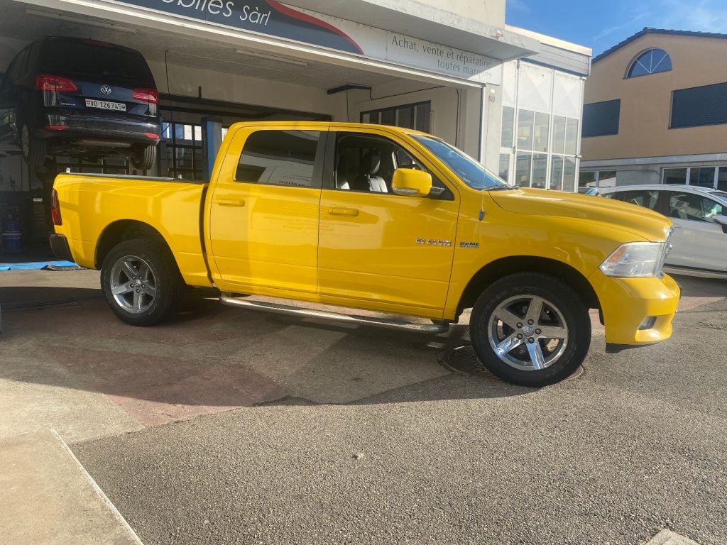 DODGE RAM 1500 Crew Cab, Petrol, Second hand / Used, Automatic - 4