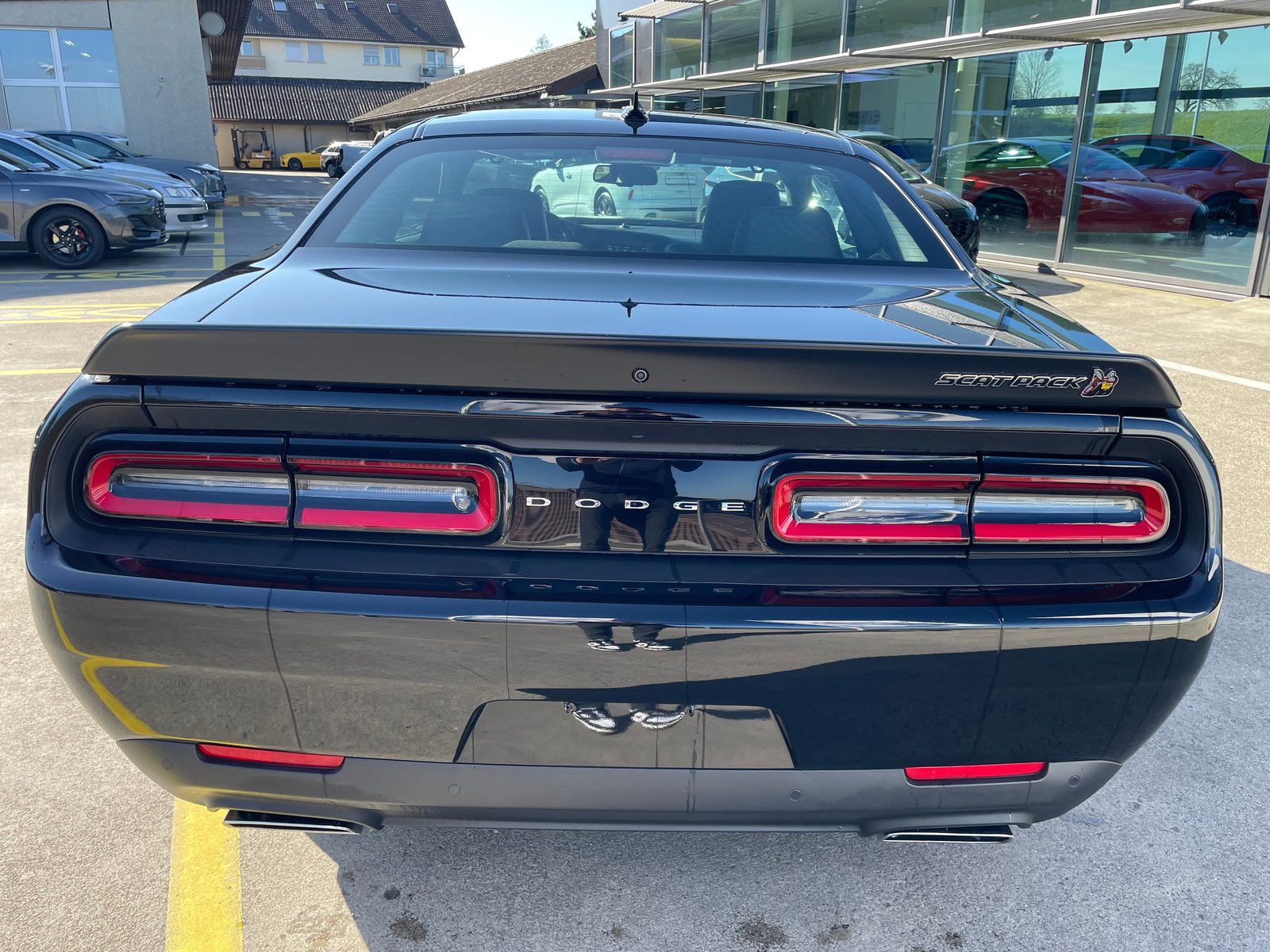 DODGE SCAT PACK Widebody AT 6.4L, Petrol, Second hand / Used, Automatic - 7
