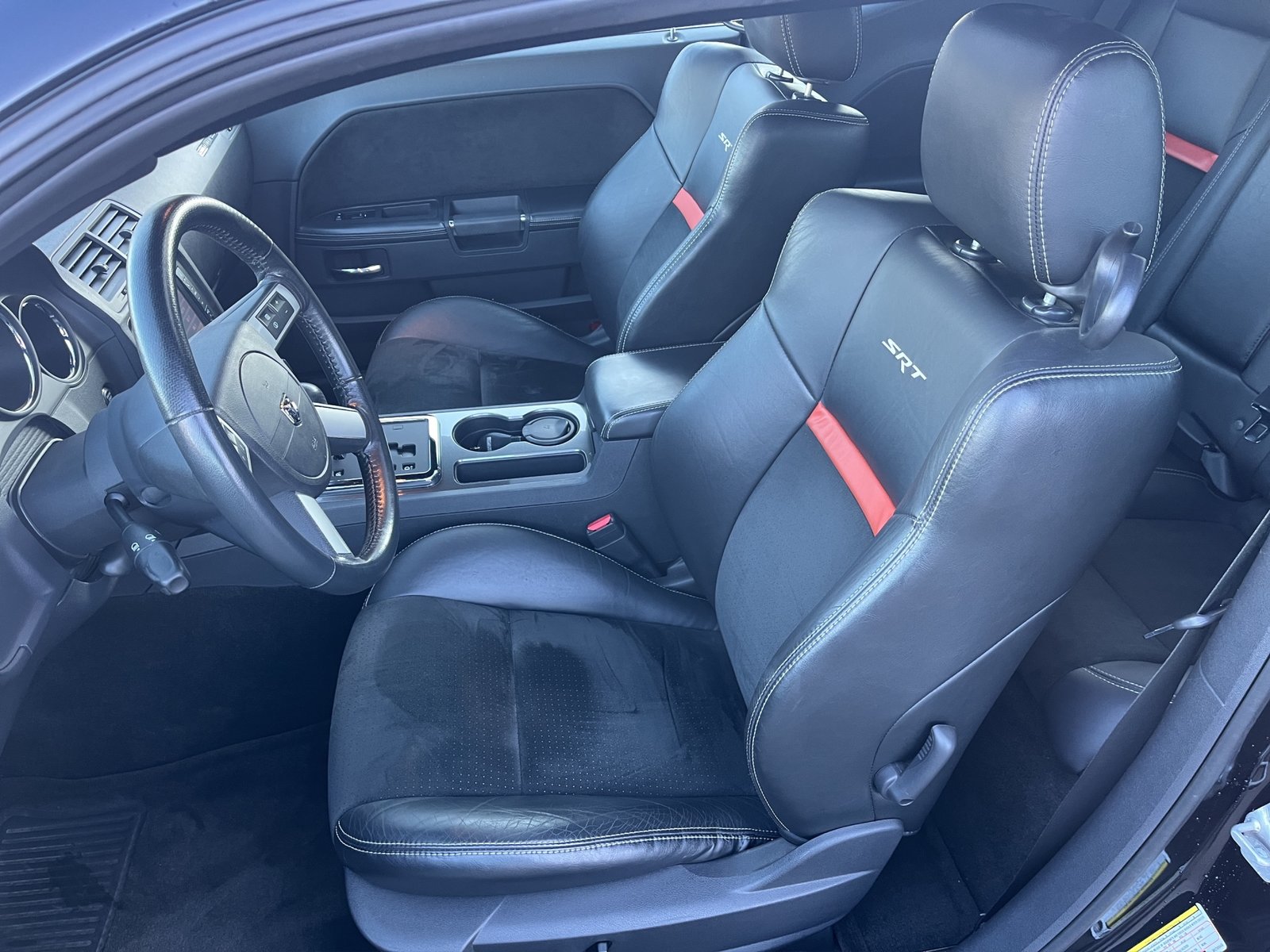 DODGE SRT8 First Edition, Petrol, Second hand / Used, Automatic - 7