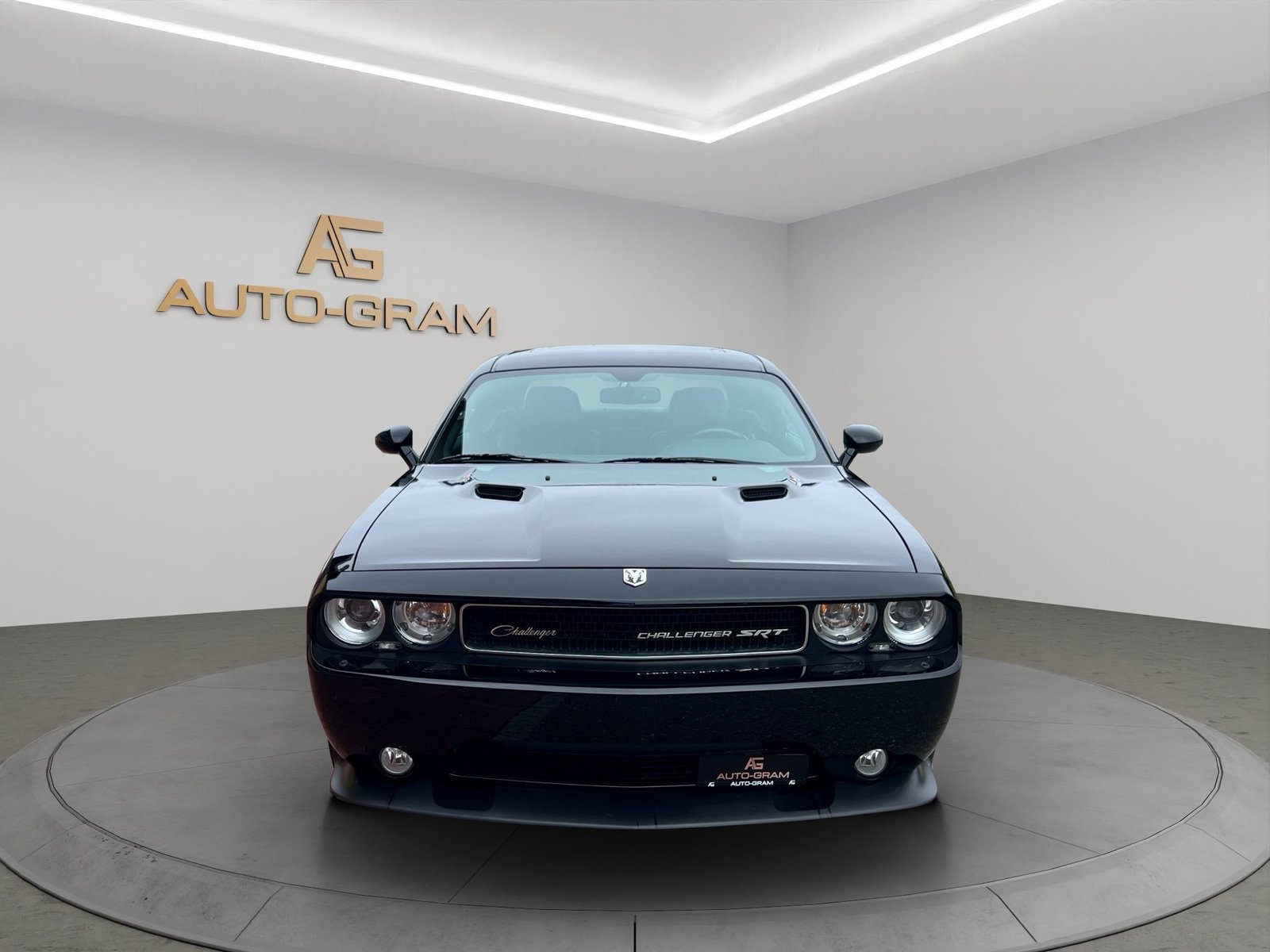 DODGE SRT8 6.4 HEMI, Petrol, Second hand / Used, Automatic - 4