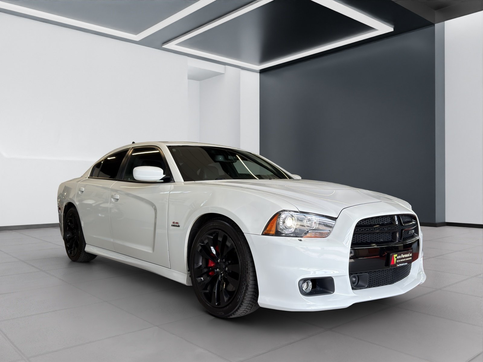 DODGE SRT8, Benzin, Occasion / Gebraucht, Automatik - 7