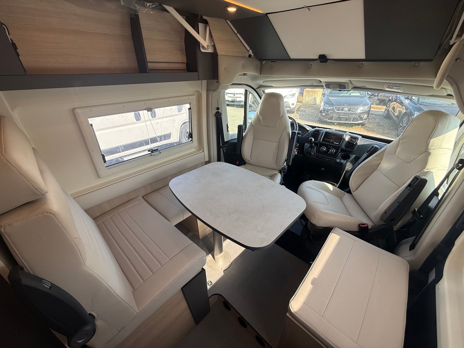DREAMER Camper Five Fun + Automatique 5 places, Diesel, New car, Automatic - 4