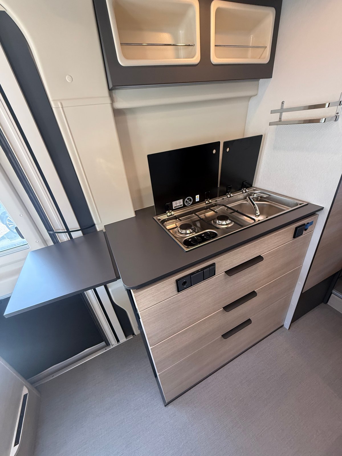 DREAMER Camper Five Fun + Automatique 5 places, Diesel, New car, Automatic - 6