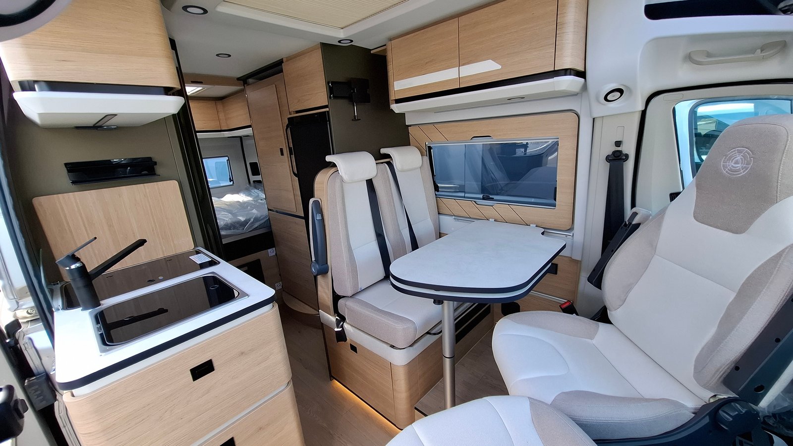DREAMER D55 Saphir 20 ans, Diesel, Neuwagen, Automatik - 6