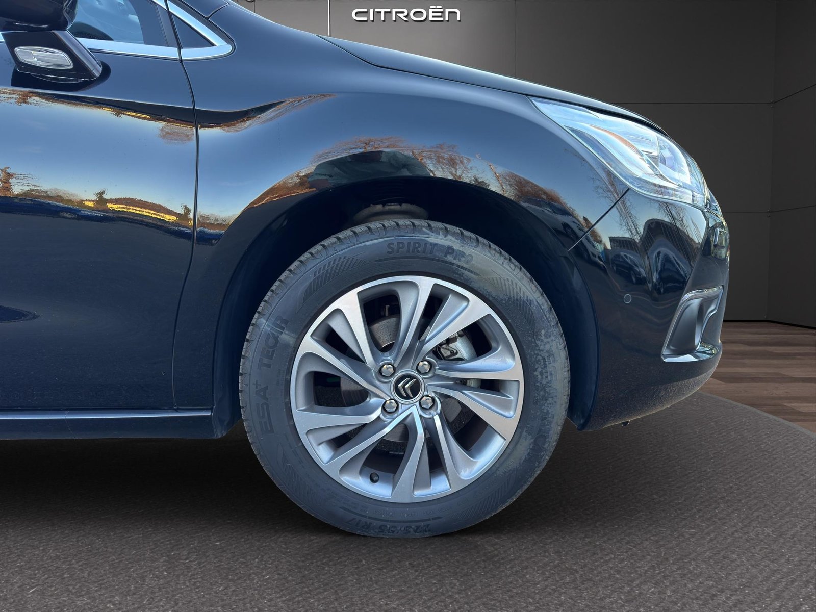 DS AUTOMOBILES 4 1.2 PureTech So Chic, Benzin, Occasion / Gebraucht, Handschaltung - 5