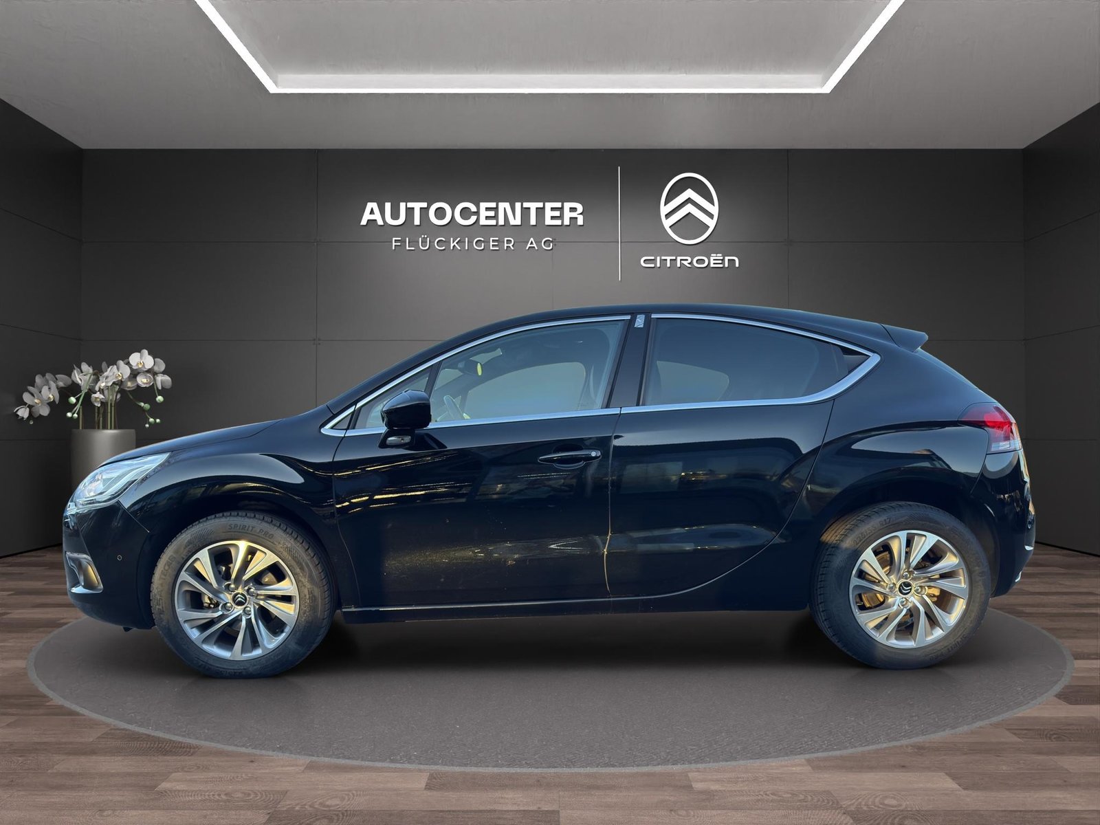 DS AUTOMOBILES 4 1.2 PureTech So Chic, Benzin, Occasion / Gebraucht, Handschaltung - 6