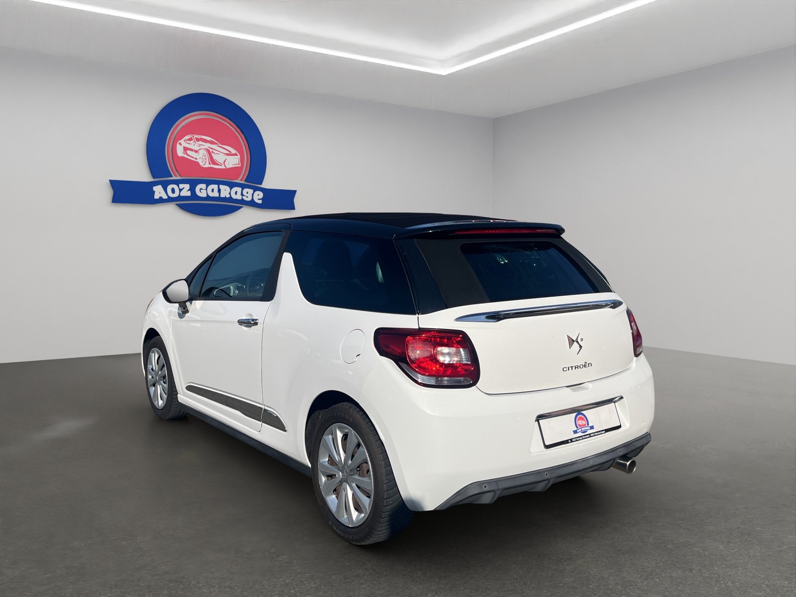 DS AUTOMOBILES DS3 Cabrio 1.2 VTi Chic, Petrol, Second hand / Used, Manual - 4